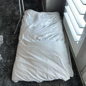 White duvet cover. California king. Very warm.